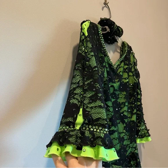 Figure Skating Black and Green Lace Competition Dress Figure Skating Black and Green Lace Competition Dress